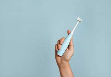 5 Smart Dental Care Devices for Improved Oral Hygiene