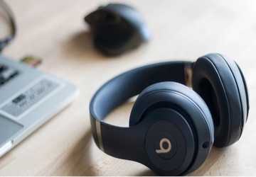 Top 10 Noise-Canceling Headphones for Focus